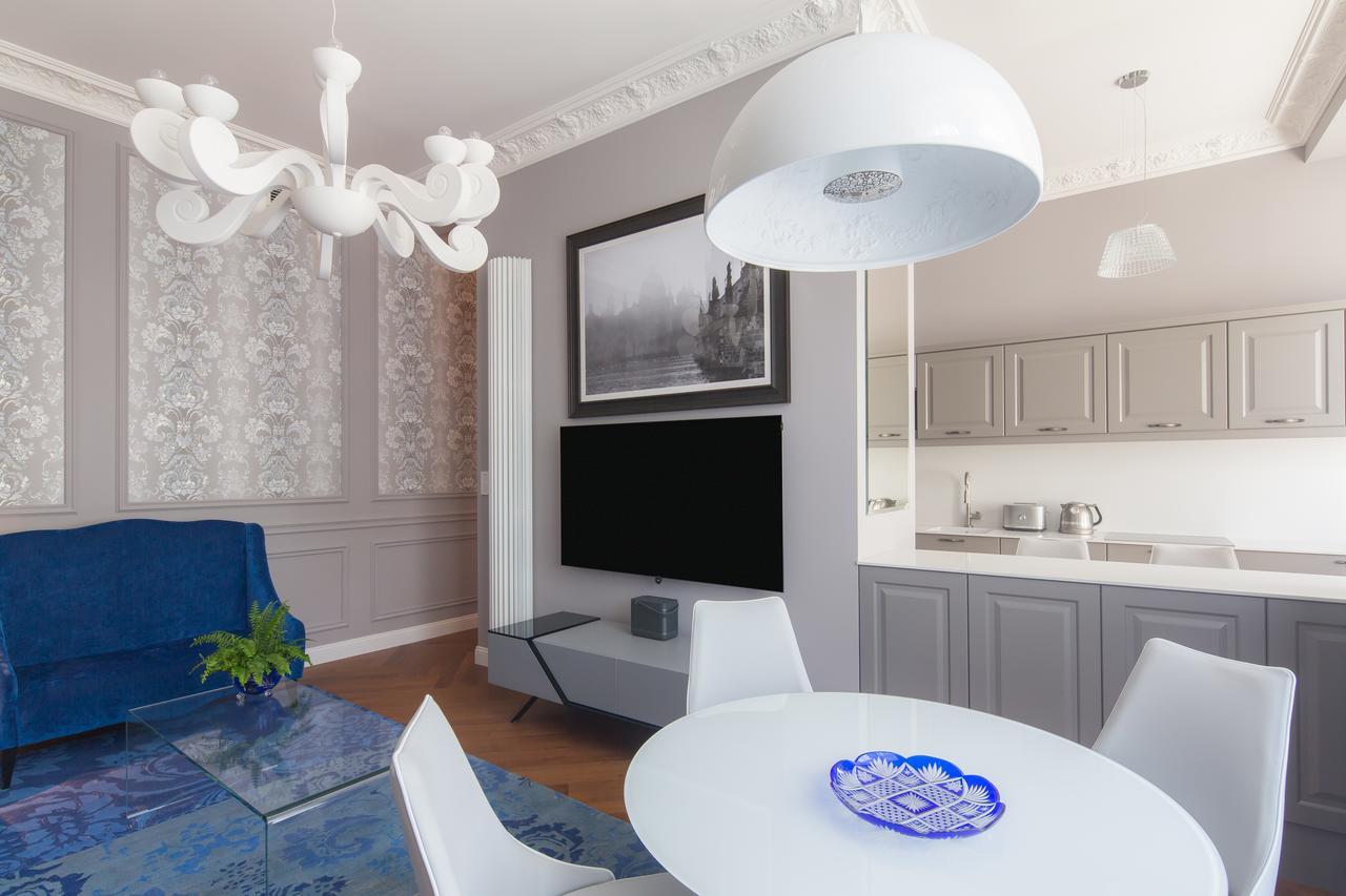 Rubin Luxury Apartments (Adults Only) การ์โลวีวารี ภายนอก รูปภาพ