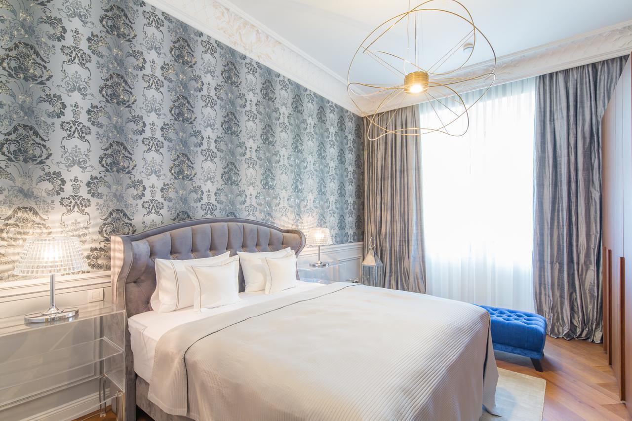 Rubin Luxury Apartments (Adults Only) การ์โลวีวารี ภายนอก รูปภาพ
