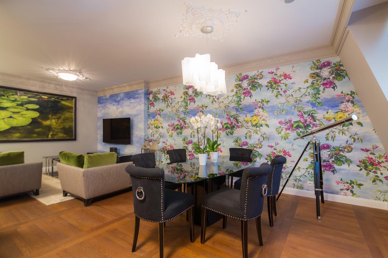 Rubin Luxury Apartments (Adults Only) การ์โลวีวารี ภายนอก รูปภาพ