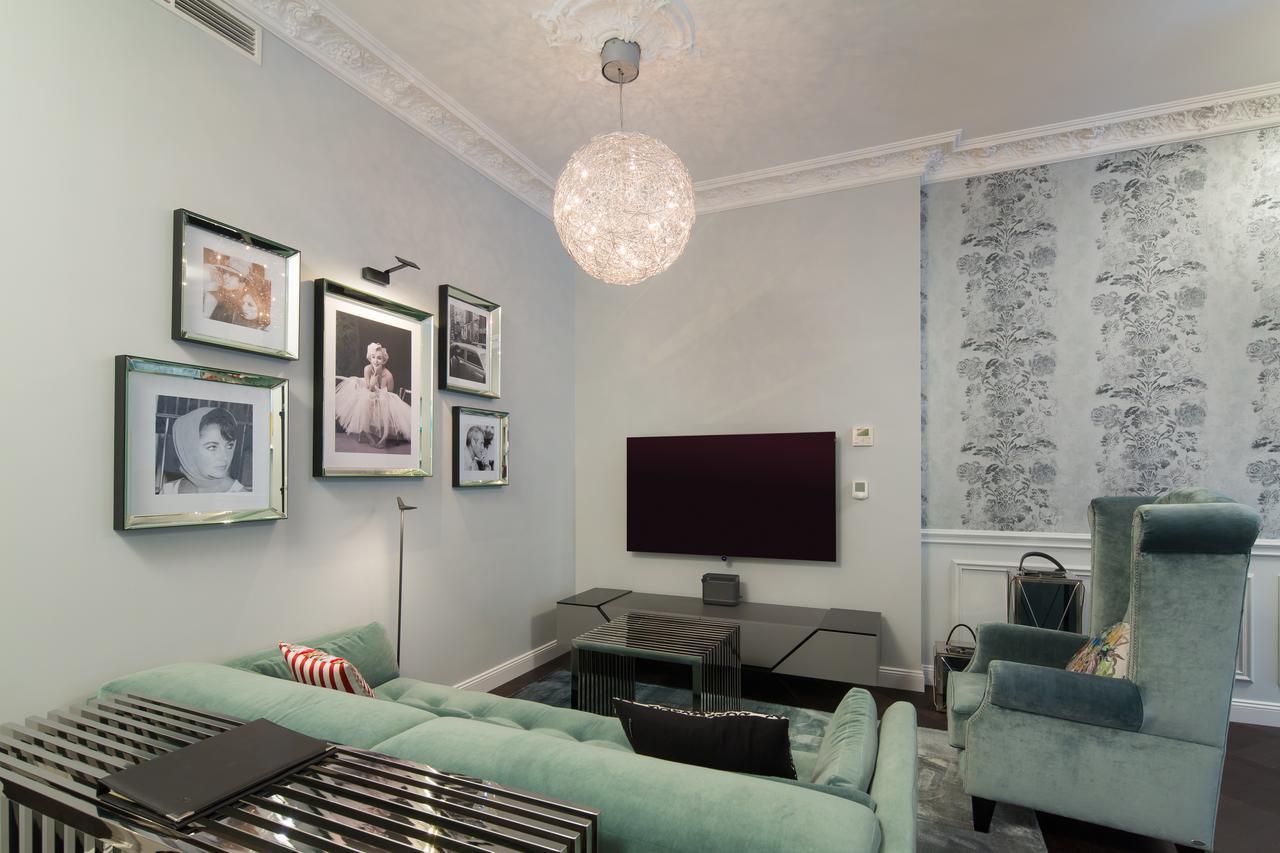 Rubin Luxury Apartments (Adults Only) การ์โลวีวารี ภายนอก รูปภาพ