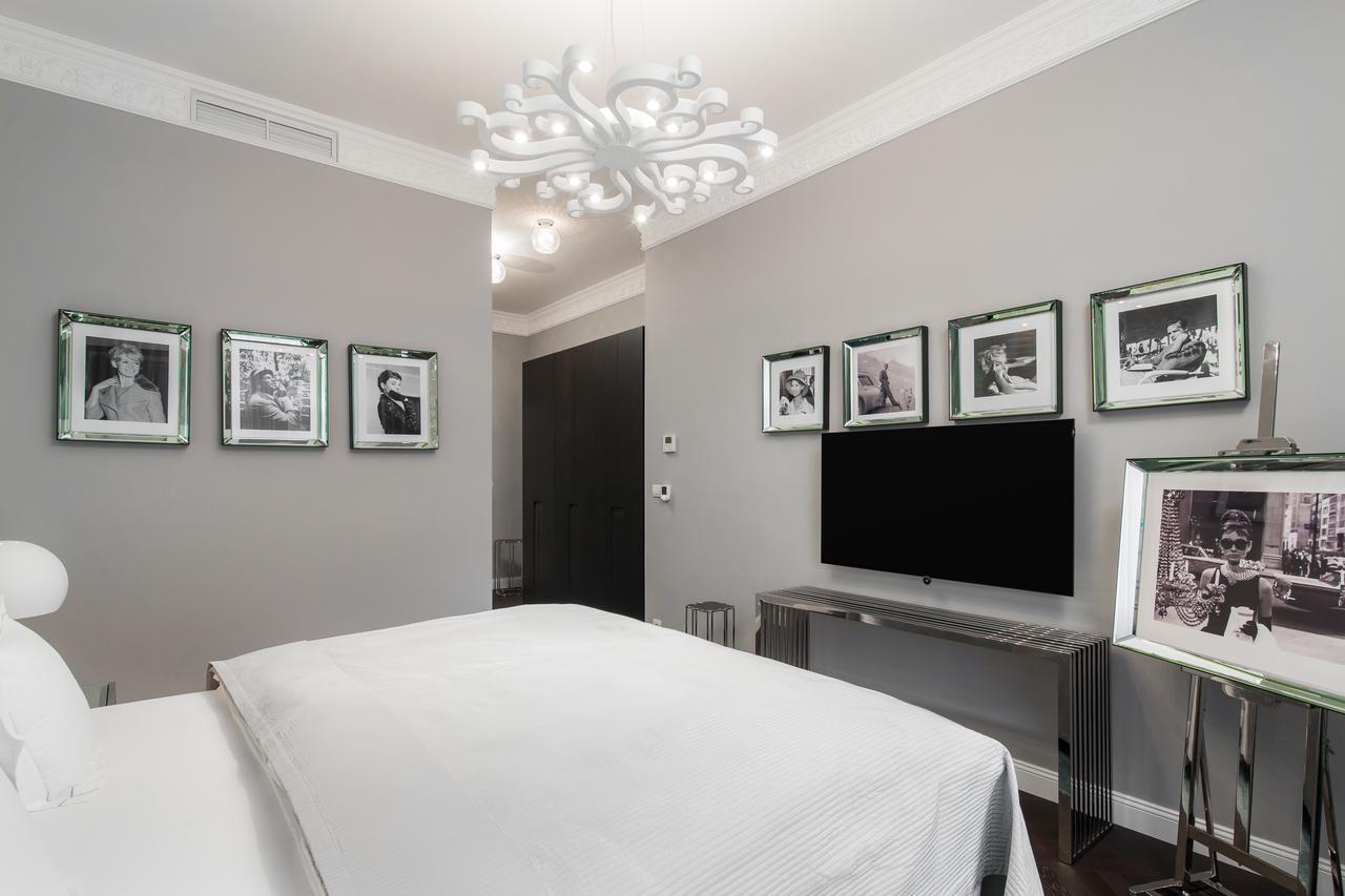 Rubin Luxury Apartments (Adults Only) การ์โลวีวารี ภายนอก รูปภาพ