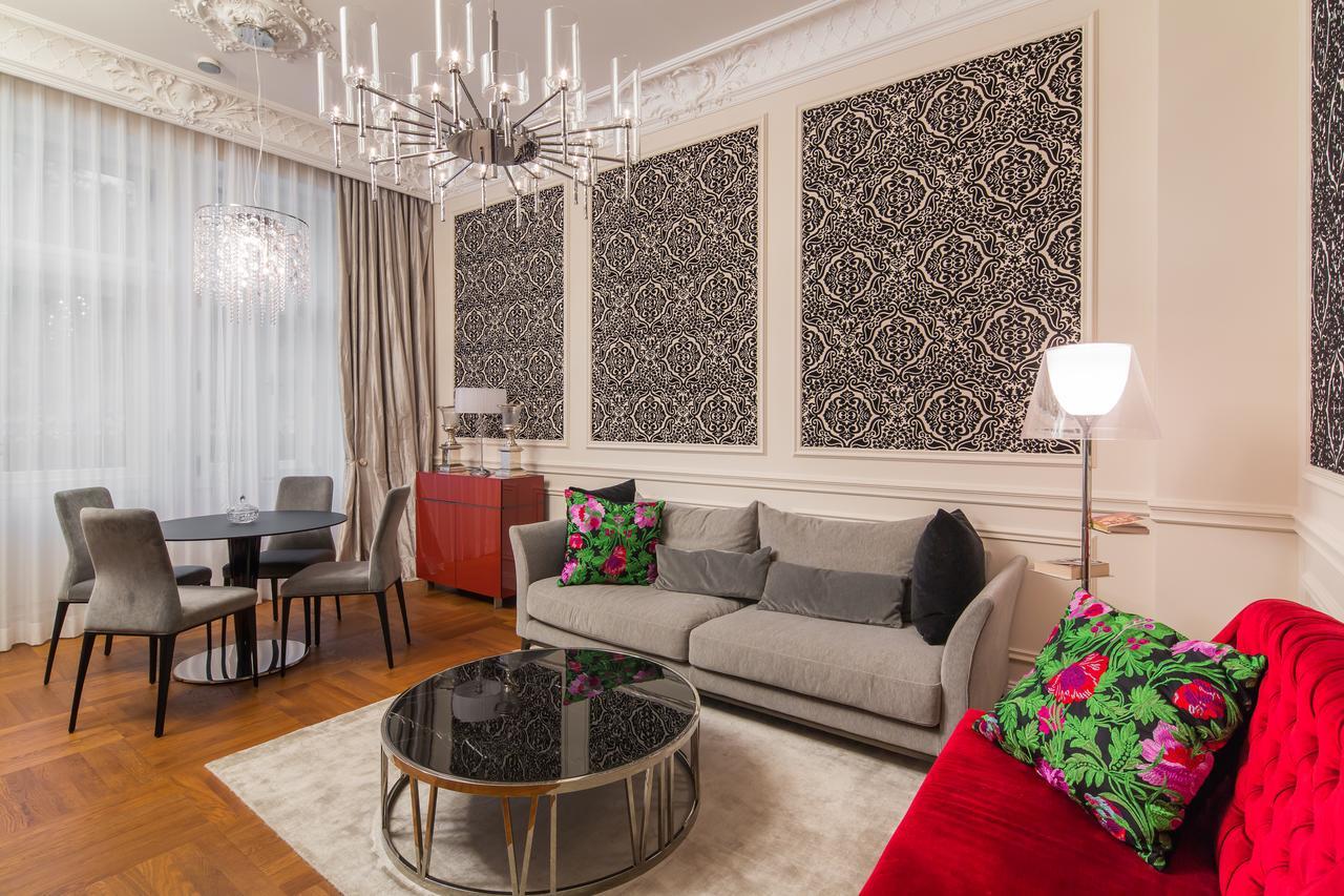 Rubin Luxury Apartments (Adults Only) การ์โลวีวารี ภายนอก รูปภาพ